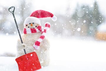 winter back pain shovel